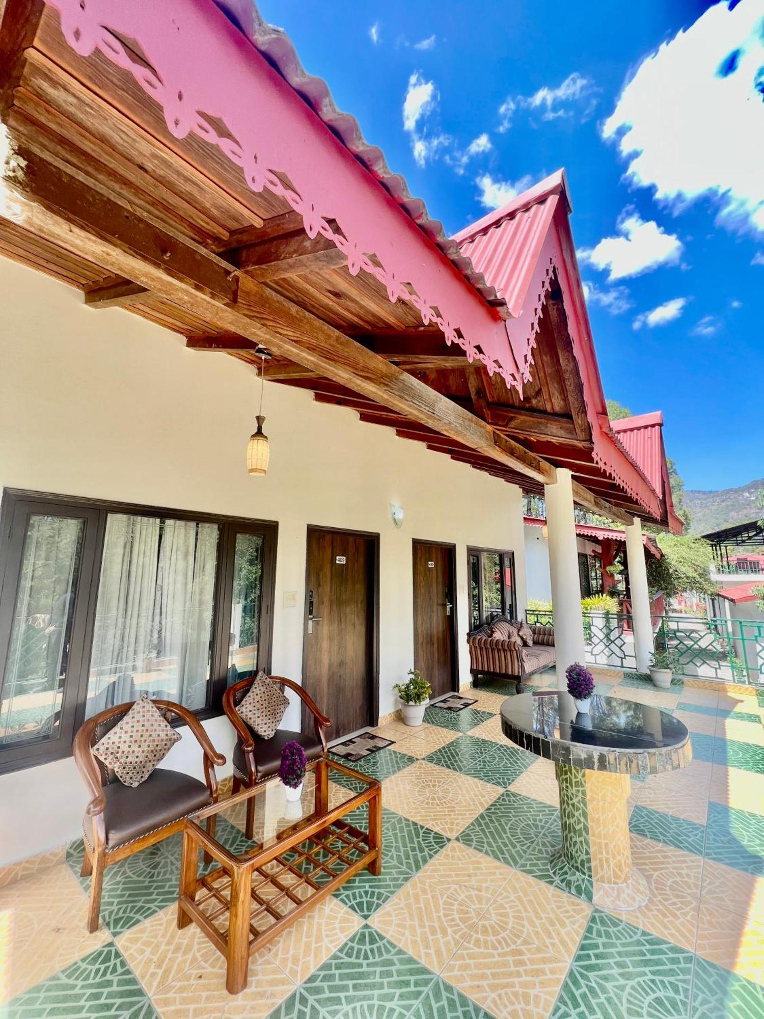 Sea Hawk - Luxury Hill Resort 4 Mins From Bhimtal Lake 外观 照片