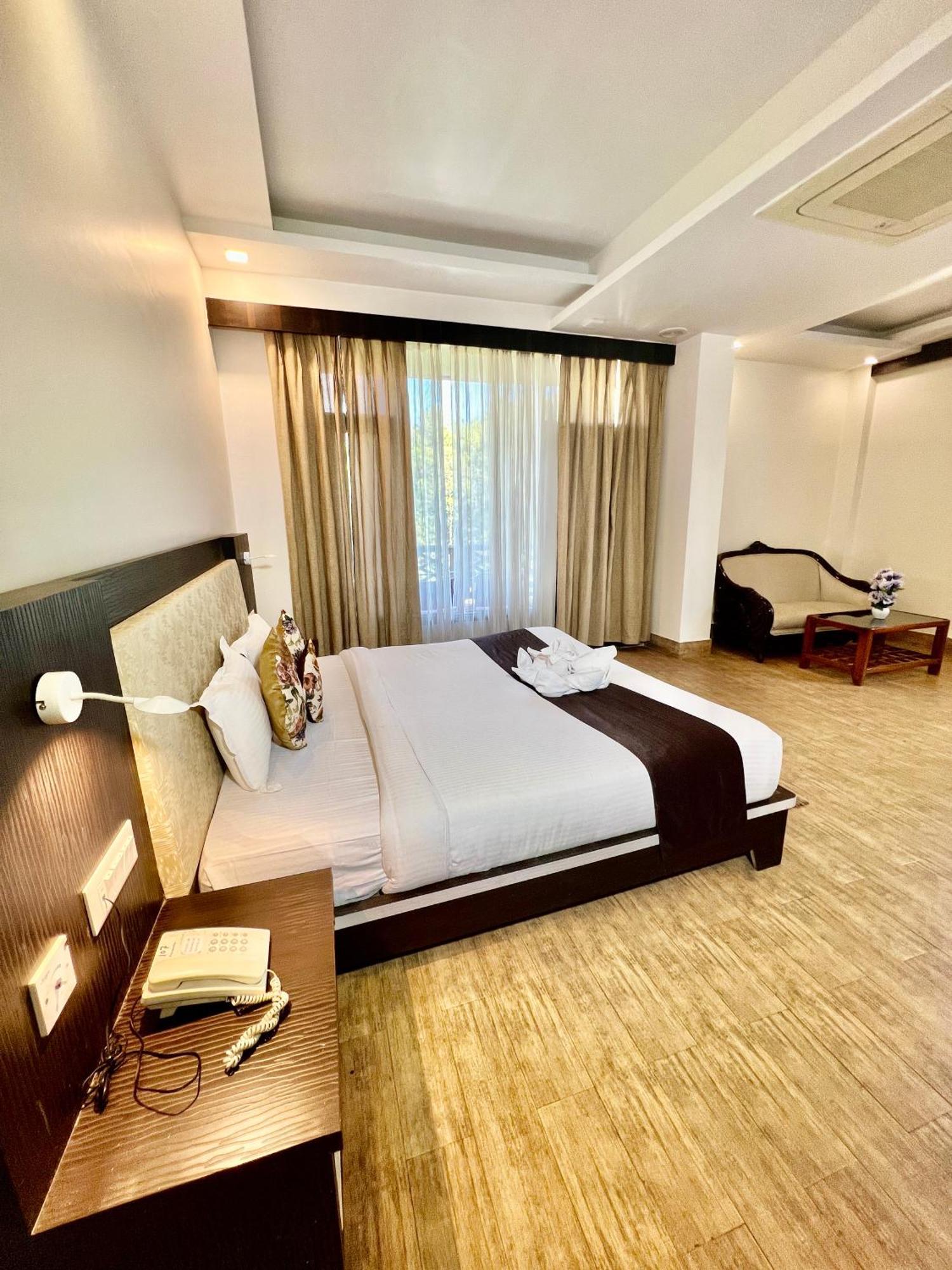 Sea Hawk - Luxury Hill Resort 4 Mins From Bhimtal Lake 外观 照片