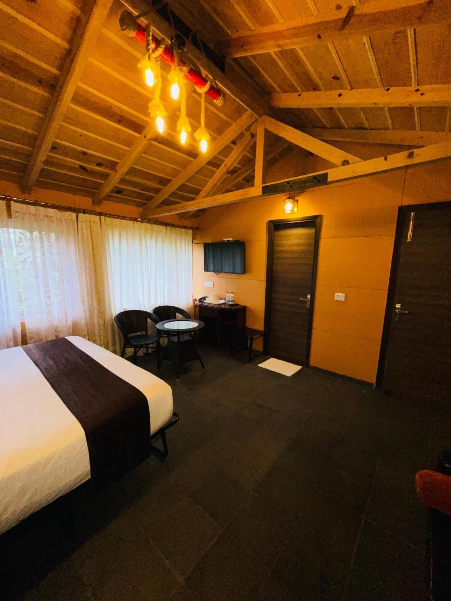 Sea Hawk - Luxury Hill Resort 4 Mins From Bhimtal Lake 外观 照片